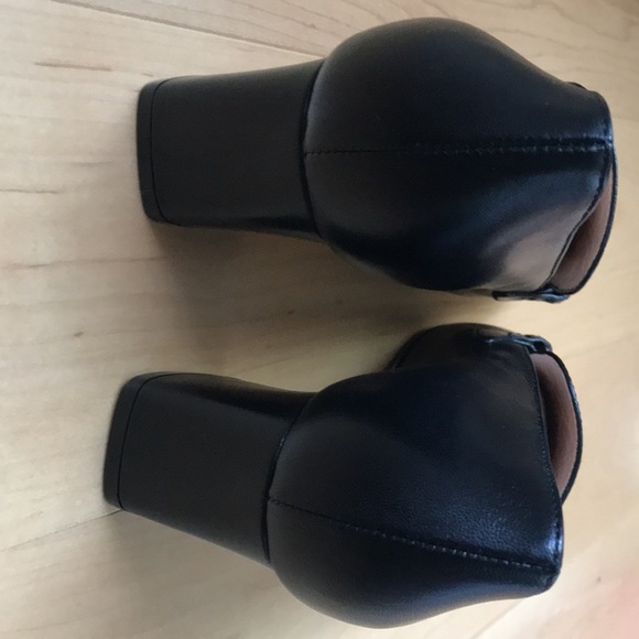 Gucci Zumi GG silver/gold Logo Black Leather Square Toe Mid Heel Loafers Pumps - Picture 6 of 6